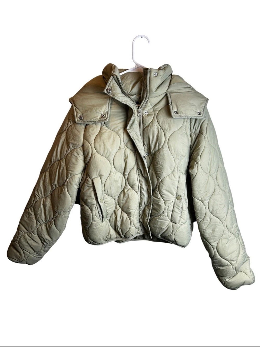 NWT Coffee Shop Storm Olive Quilted Cropped Puffer Jacket Women’s Size L